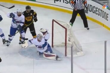 Nous devons parler de cette sauvegarde. #WinterClassic ...