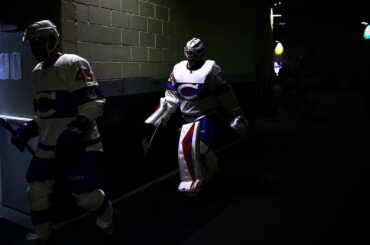 Il y a deux murs de briques sur cette photo. #WinterClassic ...