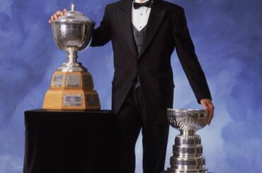 DYK? Lidstrom a reçu le trophée commémoratif James Norris, décerné au meilleur ...