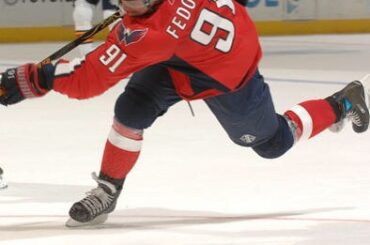 En 2007-08, à la #NHLTradeDeadline, Fedorov a été traitée avec @washingtoncaps, où ...