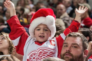 Les mains en l'air si vous êtes enthousiasmé par #HockeyHolidays ....
