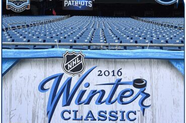 C'est un jour de bannière au @ gillettestadium. 4 jours jusqu'à #WinterClassic ...