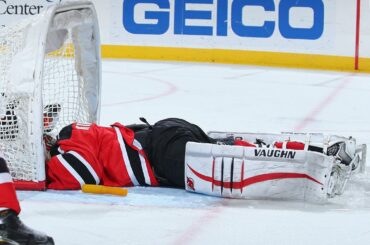 Lorsque vous avez entendu la même chanson de Noël 5 fois au cours de la dernière heure. #HockeyHolid ...