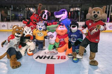 #NHLFanFair est maintenant ouvert et le spectacle Mascot Showdown commence ce soir.

Suivez alon ...