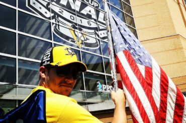 Aujourd'hui, nous nous souvenons de ceux qui ont consenti le sacrifice ultime. # ...