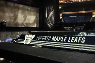 Toronto, tu es au chronomètre ... dans 4 heures. #NHLDraft ...