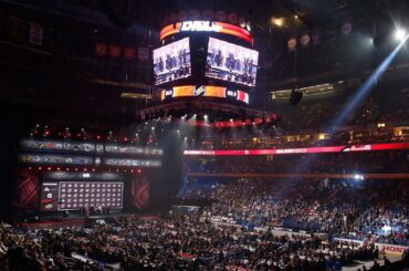 Un tour, six à faire. #NHLDraft ...