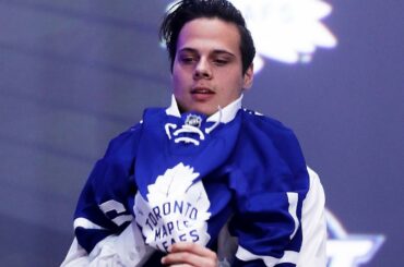 Bienvenue chez les pros. #NHLDraft ...