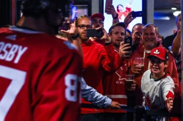 Tendez la main et touchez Sid. # WCH2016 ...