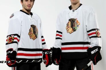 Inspiré par les légendes du jeu telles que Bobby Hull et Stan Mikita, le @nhl ...