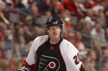 En juin 2009, Chris Pronger a été échangé aux @philadelphiaflyers. Cette équipe a ...