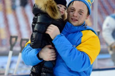 Vladdy. Papa. #WinterClassic ...
