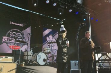 "Hey Wayne, pourquoi le numéro 99?" # NHL100 ...