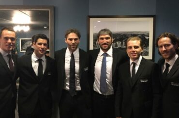 J'écris toujours l'histoire. # NHL100 ...