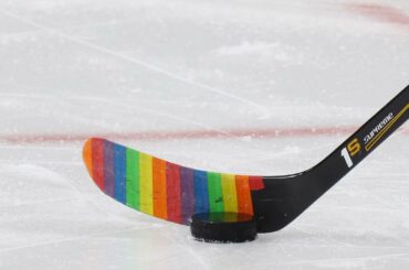 Ajout de couleur au travail sur bande. #HockeyIsForEveryone ...