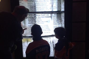 Une autre expérience incroyable de Centennial Fan Arena. Merci Ottawa! # NHL100 ...