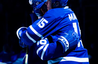 #HockeyHugs et adieux émotionnels. Certains des meilleurs de samedi ...