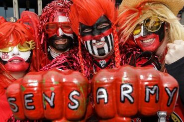 Habille la pièce. #BecauseItsTheCup #StanleyCup ...