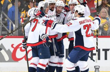 Un bon début et, bien sûr, des #HockeyHugs pour les @capitals. #Coupe Stanley...