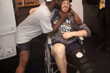 Tant d'amour à #Smashville en ce moment. #Coupe Stanley...