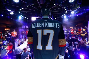 Maillots: Dévoilé
Choix: dans
Découvrez les @vegasgoldenknights sélectionnés lors de ...
