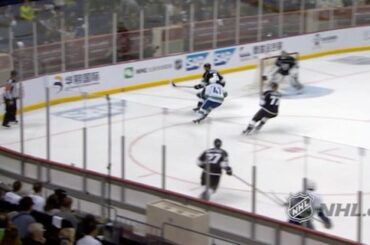 Une autre échappée. Même résultat pour @tannerjpearson. #NHLChinaGames ...