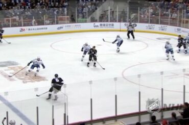 Un objectif historique qui est absolument fumé.
Félicitations, @adriankempe. #NHLChinaGame ...