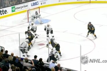 Pour la première fois à Vegas ...
BUT POUR LES @vegasgoldenknights! #LoveThisGame ...
