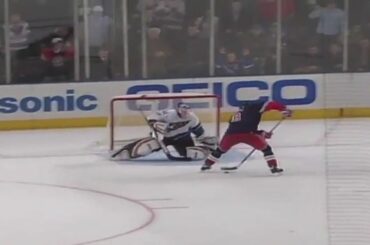 Le cadeau qui ne cessera jamais de donner.

Marek Malik a aidé la LNH à célébrer 88 ans ...