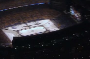 Moment #WinterClassic n ° 8: Eric Fehr marque deux fois pour les @capitals.

Huit jours ...