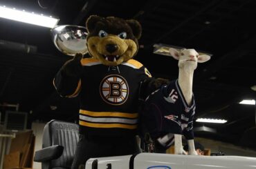 Devinez, nous savons qui Blades prend dans le #SuperBowl ....