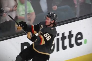 Une saison, une place en séries pour les @vegasgoldenknights.

Le #ThirstForTheCup ...