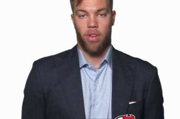 Bien avant la LNH, tout a commencé à l'extérieur sur la patinoire de Taylor Hall ...