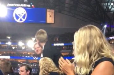 Le moment spécial pour @rasmusdahlinn et sa famille! #NHLDraft ...