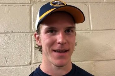 @ lilnelly8 et les @buffalosabres remercient Clinton pour le succès de #HockeyvilleUSA ...
