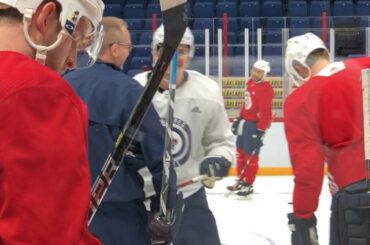Nous sommes ici en Finlande avec les @nhljets pour #NHLGlobalSeries. Mark Scheifele avec ...