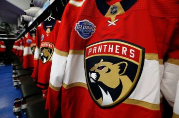 Les patchs sont cousus, les threads sont prêts et la #NHLGlobalSeries in est offi ...