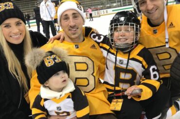 C'est une affaire de famille ici à South Bend. #WinterClassic ...