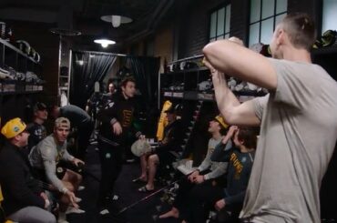 Après des semaines de tournage, @ zeechara33 a juste eu à essayer le boom micro.

Regarder...