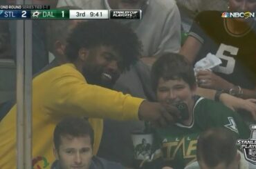 Acte de classe, @ezekielelliott. #Coupe Stanley...