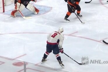 46 buts cette année.
1 199 points dans sa carrière.

Ovi est une unité. #WNH ...