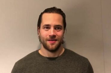 Laissez la tête compter pour la famille et les amis commencent. Victor Hedman (@ heds77) et le ...