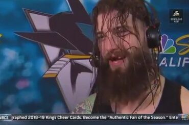 @ Brent_burns_88 se prépare-t-il pour les éliminatoires #StanleyCup ou #WrestleMania?! (...