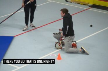 Dans le dernier défi de la House of Chel, @ TheNasher61, @TDIHockey, @CBass et @JTB ...