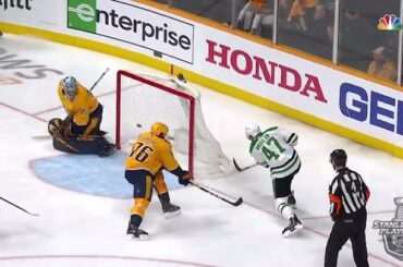 Le mythe, la légende, l'homme (@ radulov22) ... qui aime marquer. #Coupe Stanley
: ...