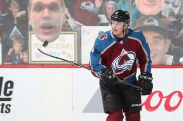 Je dois avoir votre tête dans le jeu. #Coupe Stanley
: @nhlonnbcsports
: @cbc ...