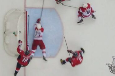 Protégez la rondelle à TOUS LES FRAIS dans # Game7. #Coupe Stanley
: @nbcsports
: @sportsnet ...