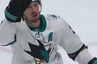 Debout papa, prends un arc #StanleyCup (@nhlonnbcsports) ...