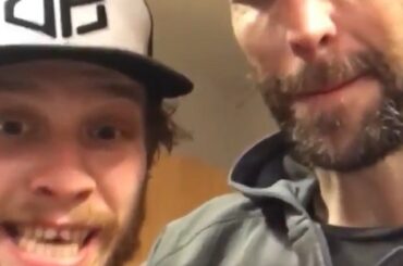 @davidpastrnak et @ zeechara33 ont été hypocrites après la victoire au jeu 6 de la nuit dernière! #Stanle ...