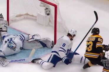 Signé et livré. # Game7 #StanleyCup
: @nhlonnbcsports
: @sportsnet ...